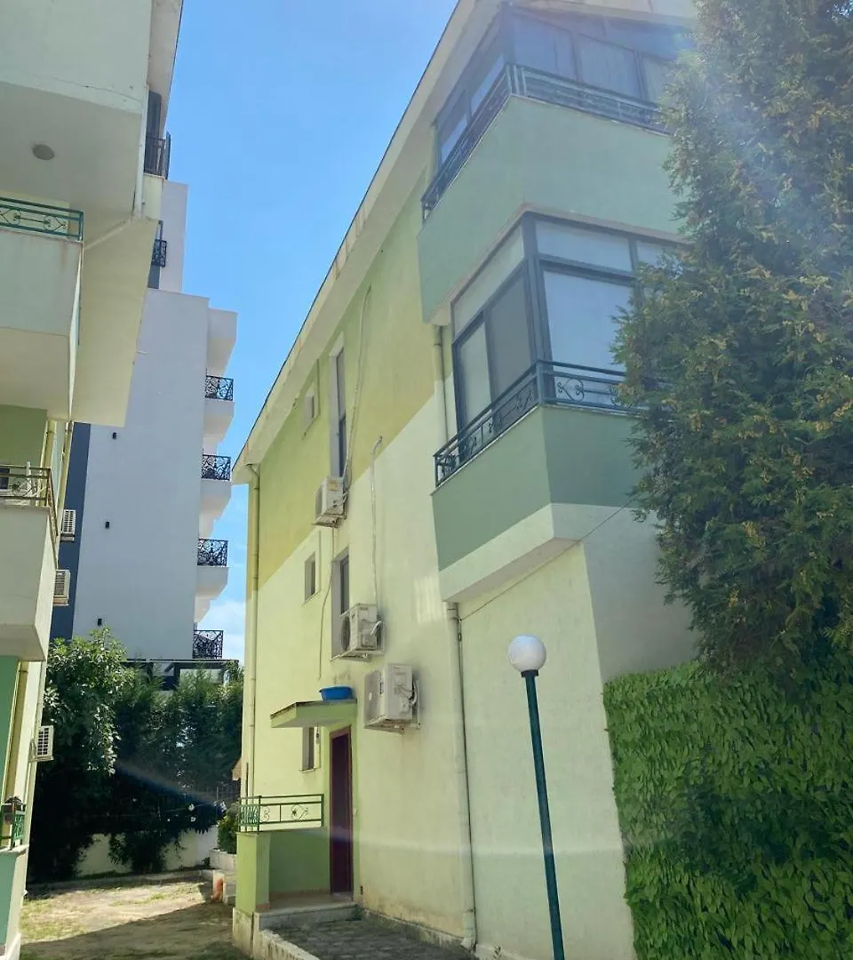 Apartman Golem Beach House Luli